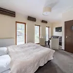 Szara Tuz Przy Wyciagu Na Szrenice Oda ve Kahvaltı