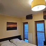 Szara Tuz Przy Wyciagu Na Szrenice 3*