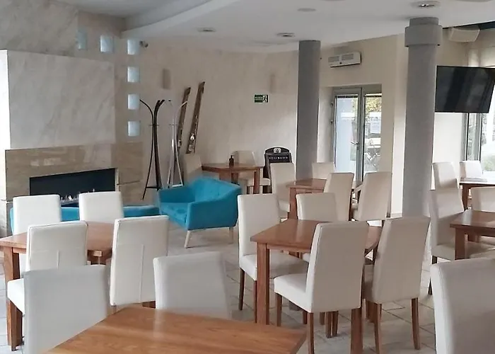 Szara Tuz Przy Wyciagu Na Szrenice Couette-café 3*