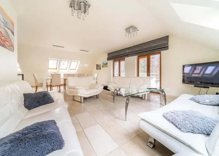 Couette-café Szara Tuz Przy Wyciagu Na Szrenice