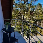 Szara Tuz Przy Wyciagu Na Szrenice 住宿加早餐酒店 斯克拉斯卡波伦巴