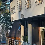 住宿加早餐酒店 Szara Tuz Przy Wyciagu Na Szrenice 斯克拉斯卡波伦巴
