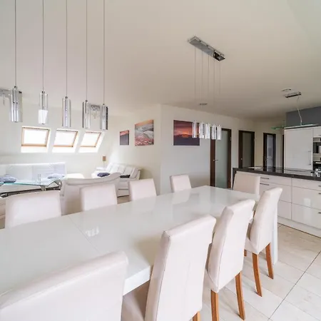 Szara Tuz Przy Wyciagu Na Szrenice