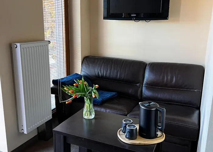 Szara Tuz Przy Wyciagu Na Szrenice Bed & Breakfast 3*