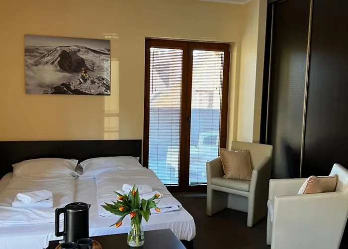 Szara Tuz Przy Wyciagu Na Szrenice 3*